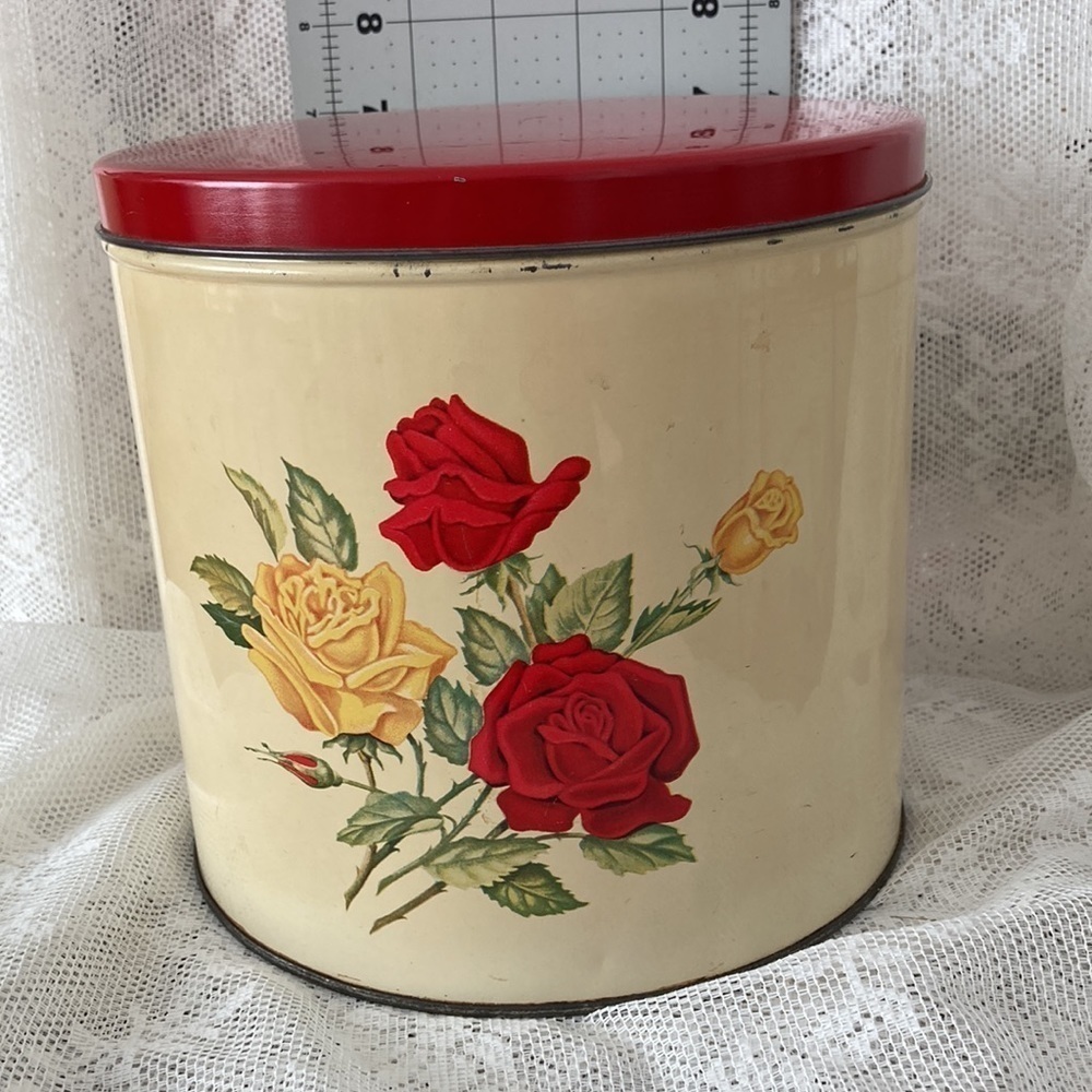 Vintage Canister Set 50’s Kitchen Canister Set of 4 Yellow and Red Rose. - Picture 13 of 16